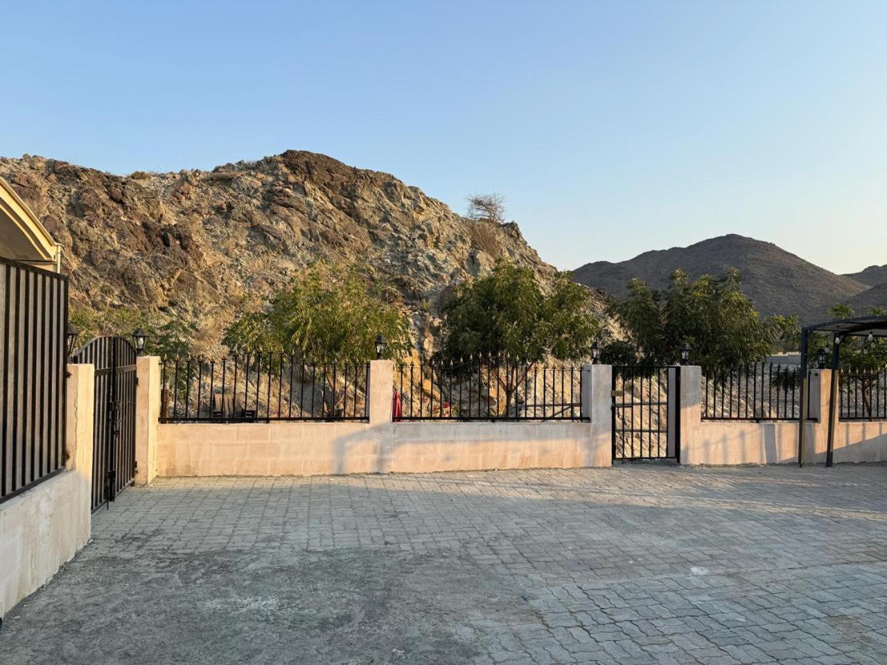800 Mountain Resort Vacation House Fujairah Buitenkant foto